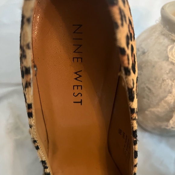 EUC Woman’s Nine West 8M stiletto shoe. $25 - Picture 8 of 8